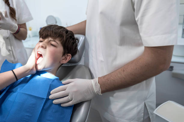 Best Emergency Tooth Extraction in Haubstadt, IN